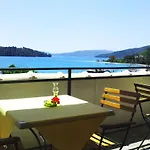 Sundy's Nydri (Lefkada)