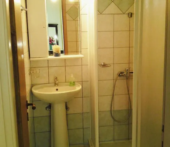 Sundy's Nydri (Lefkada)