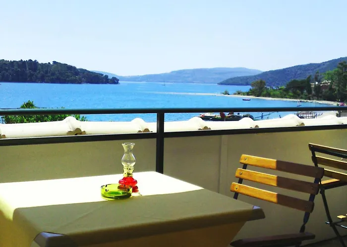 Sundy's Nydri (Lefkada)