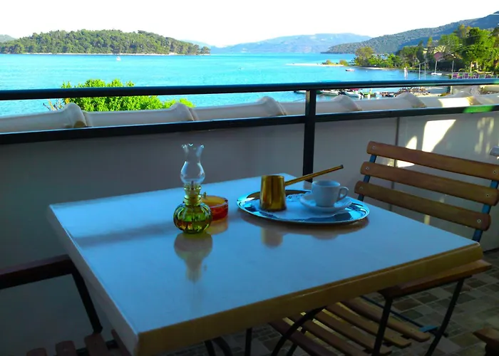 Sundy's 4* Nydri (Lefkada)